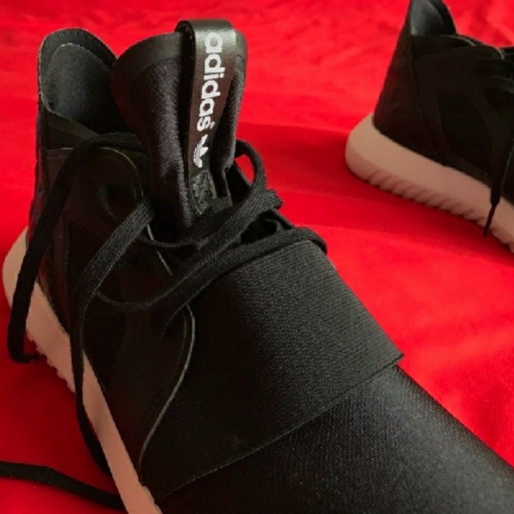 Black Adidas Tubular Defiant Shoe - Picture 2 of 6
